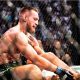 Vidéo - Conor McGregor se casse la jambe et repart en civière à l'UFC 264