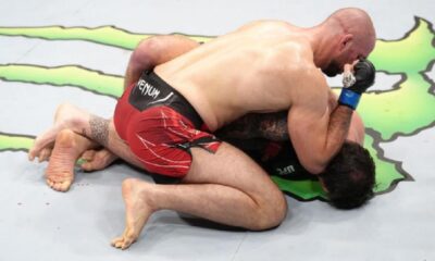 Volkan-Oezdemir-Elbows-Paul-Craig-UFC-Fight-Night-Blaydes-vs-Aspinall