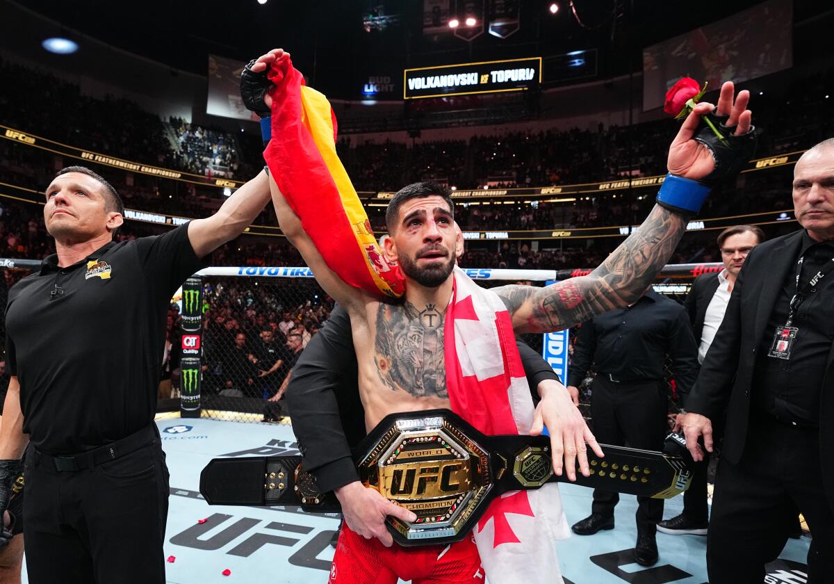 Ilia Topuria Met TKO Alex Volkanovski Et Devient Champion De L'UFC ...